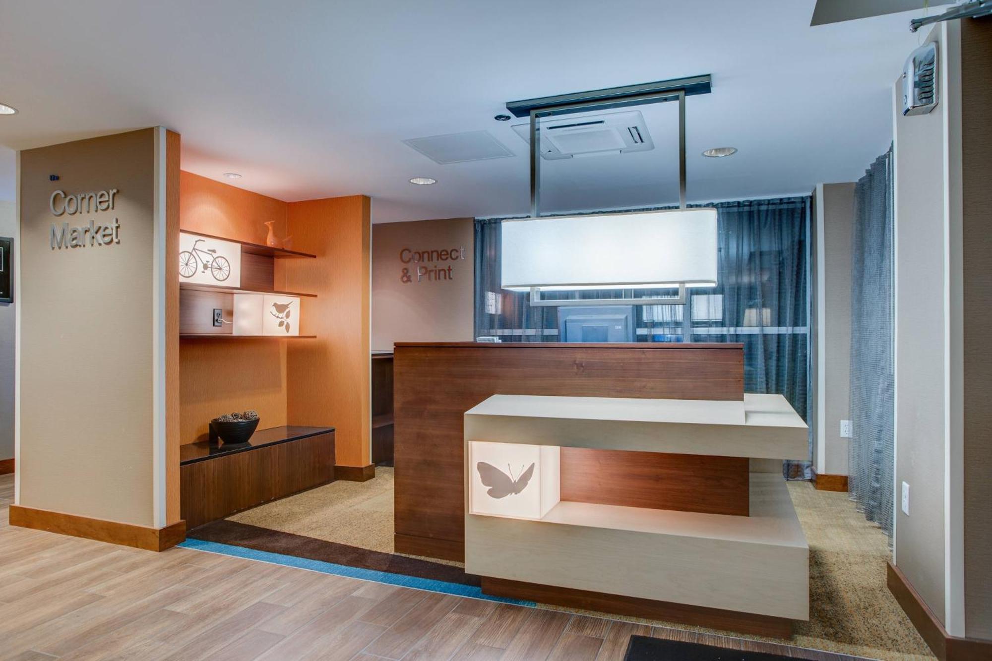 Fairfield Inn By Marriott Эймсбери Экстерьер фото
